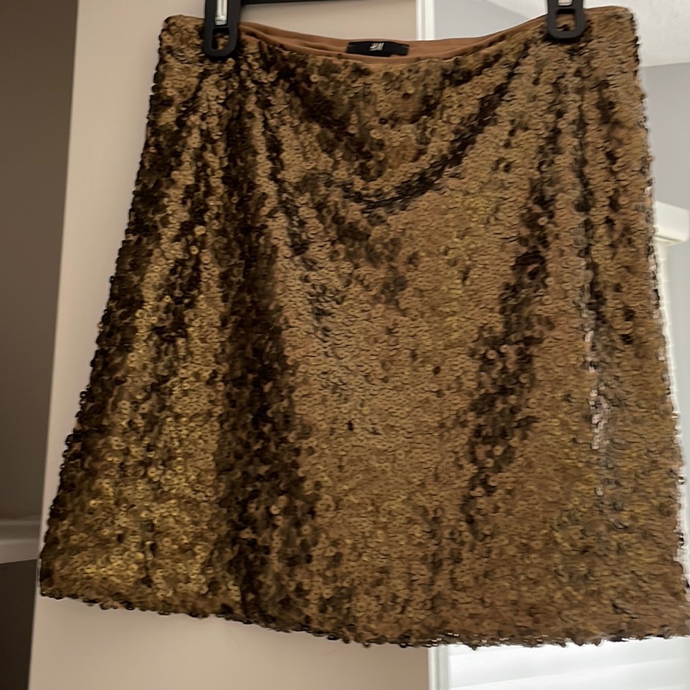 🤎💛 H&M size M Golden sequin skirt